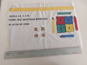 Visão Global, trabalho com uma régua de 50cm para identificação do tamanho real do trabalho.