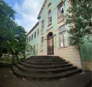 Foto da antiga escola Bartolomeu que serviu de inspiração para o trabalho final.