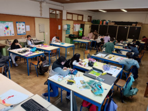 Em  sala de aula!

