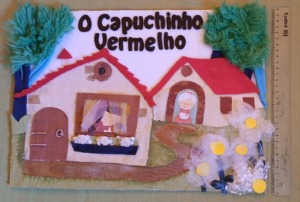 Foto da capa com régua de 30cm (largura).