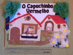 Foto da capa com régua de 30cm (comprimento)